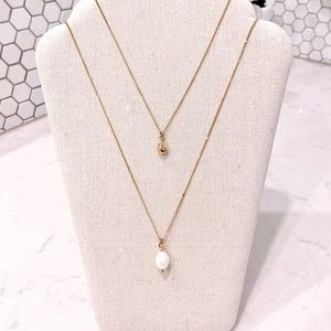 Pearl/gold layered necklace